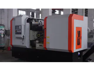 YK3180 CNC Gear Hobbing Machine - open enclosure